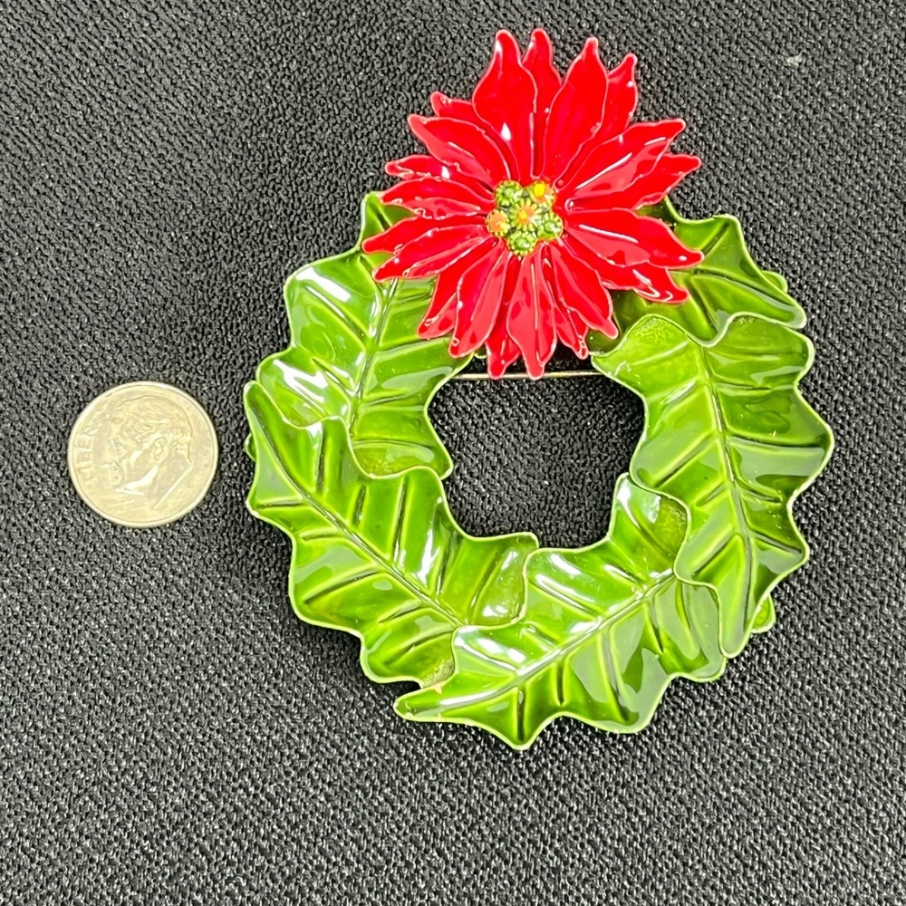 Vintage Metal Christmas Poinsettia Wreath Brooch